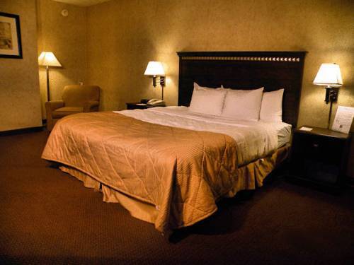 Clarion Hotel & Conference Center Springfield Exterior photo